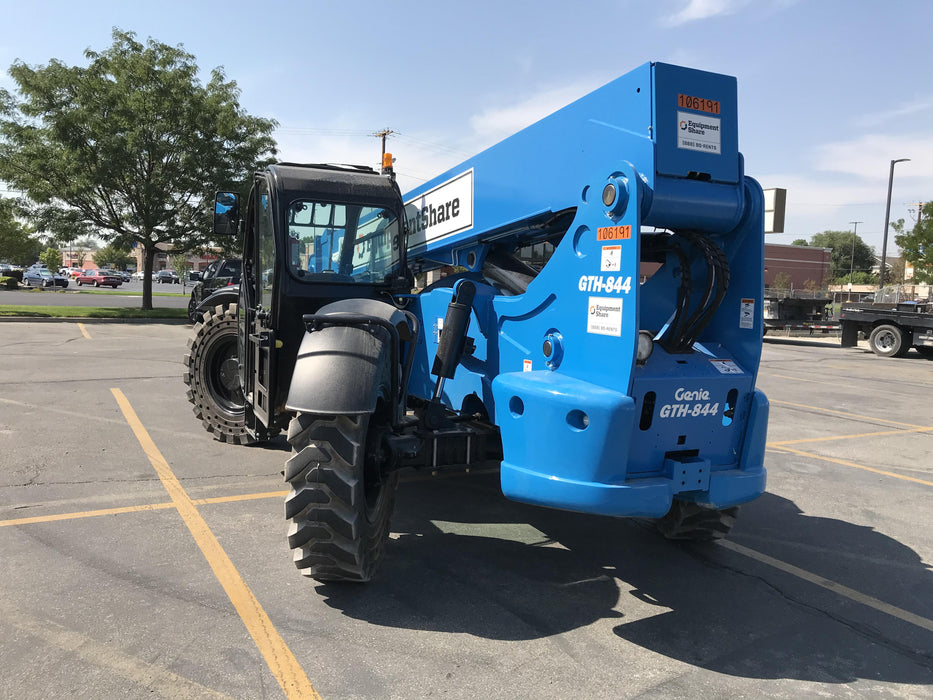 2020 GENIE GTH-844
