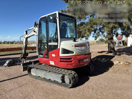 2023 TAKEUCHI TB250-2CR