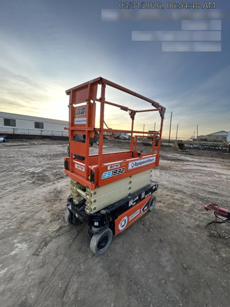 2021 JLG ES1932