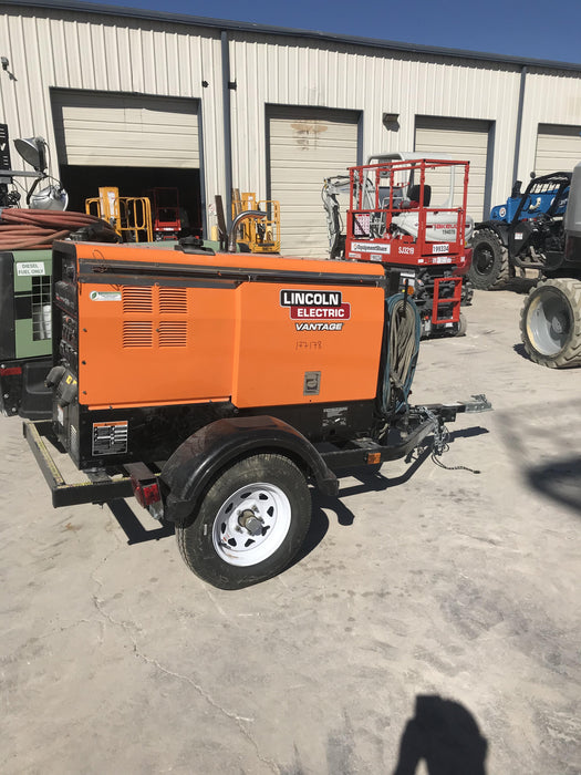 2021 Lincoln Electric Vantage 322 Vantage 322 Ready Pak 3 w/ Decals, ORANGE (includes trailer, cable rack, fender light kit) NO Telematics