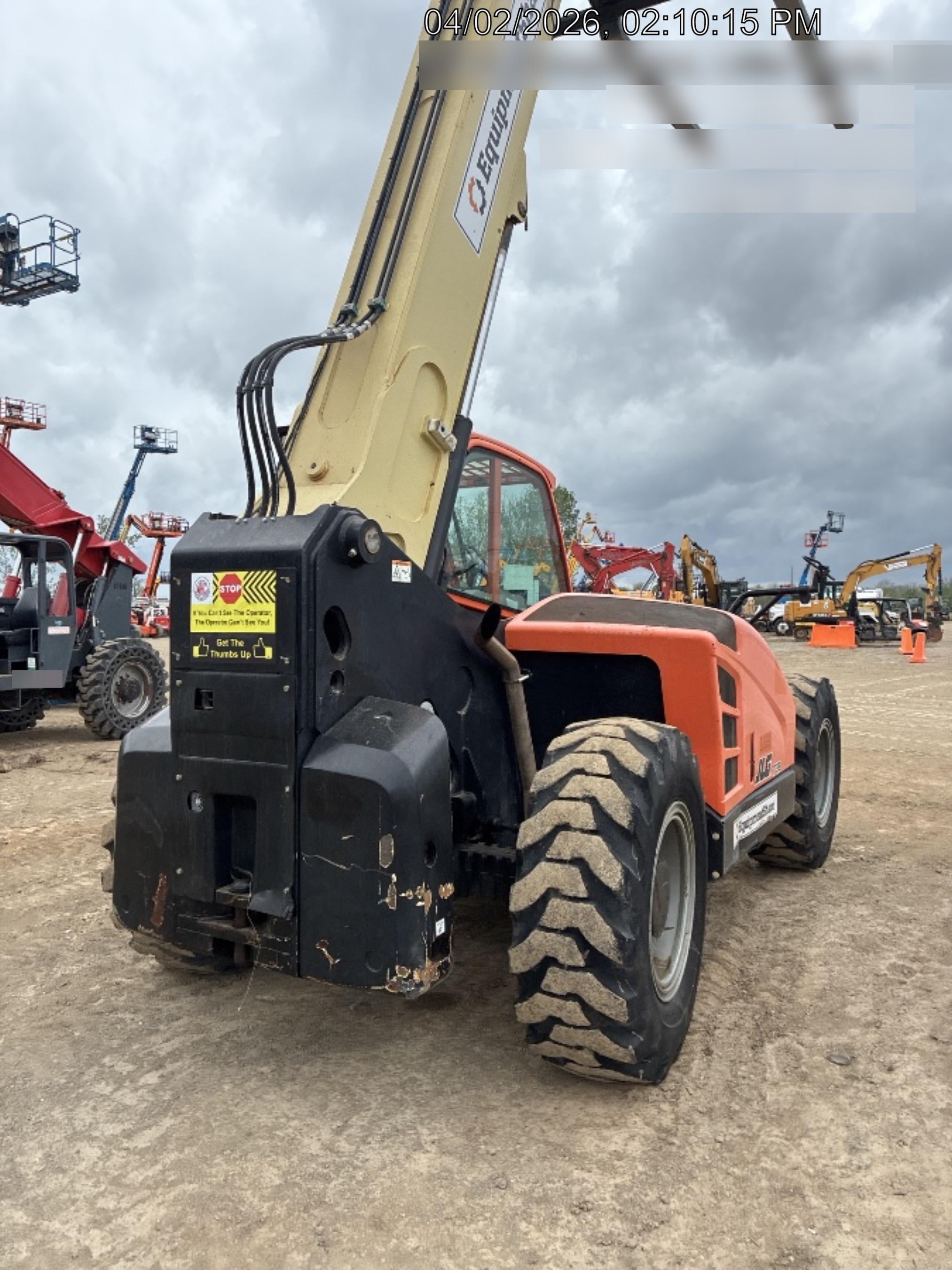 2022 JLG 1732
