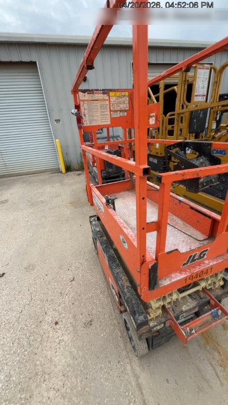 2021 JLG ES1330L