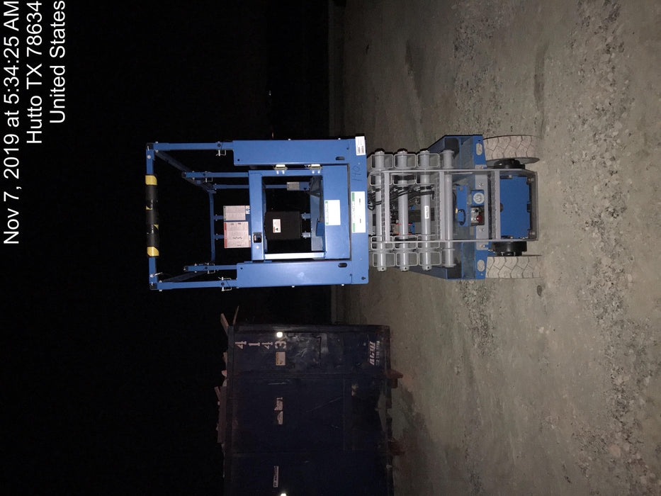 2019 Genie GS-2632 Folding rails with half height swing gate