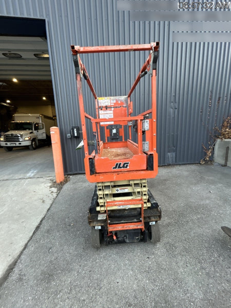 2021 JLG ES1932