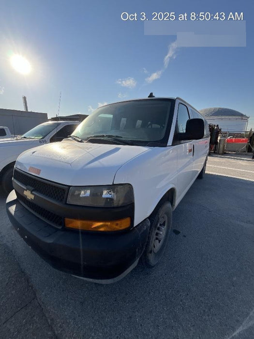 2023 CHEVROLET Express Van - Rental