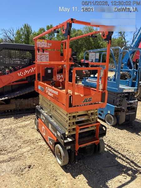 2022 JLG ES1932