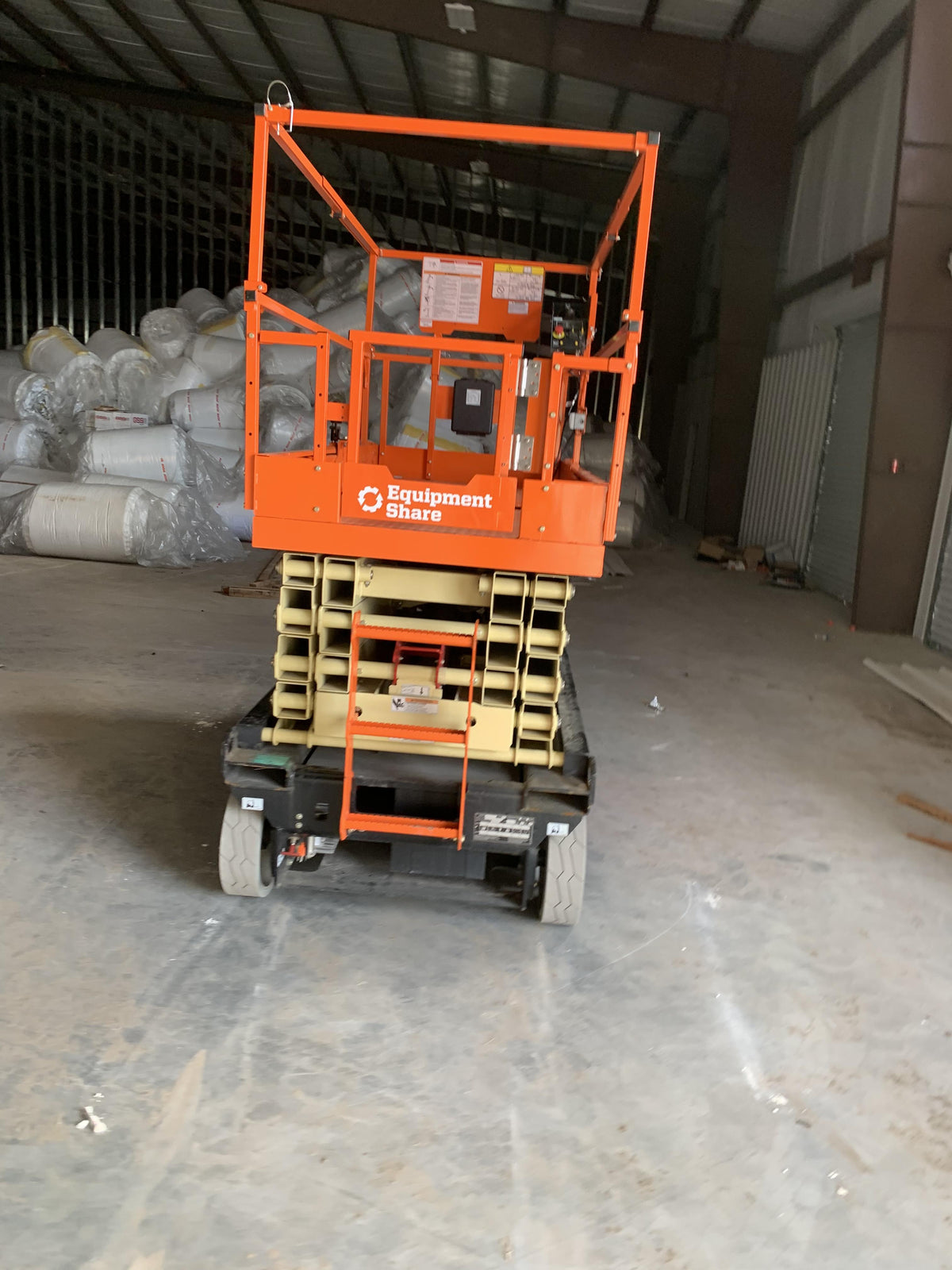 2022 JLG ES3246