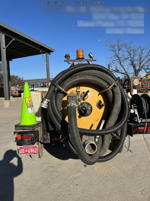 2023 Vac-Tron LP573XDT T4 Koehler Diesel Engine, 500 Gallon Debris Tank, x2 100 Gallon Water Tanks