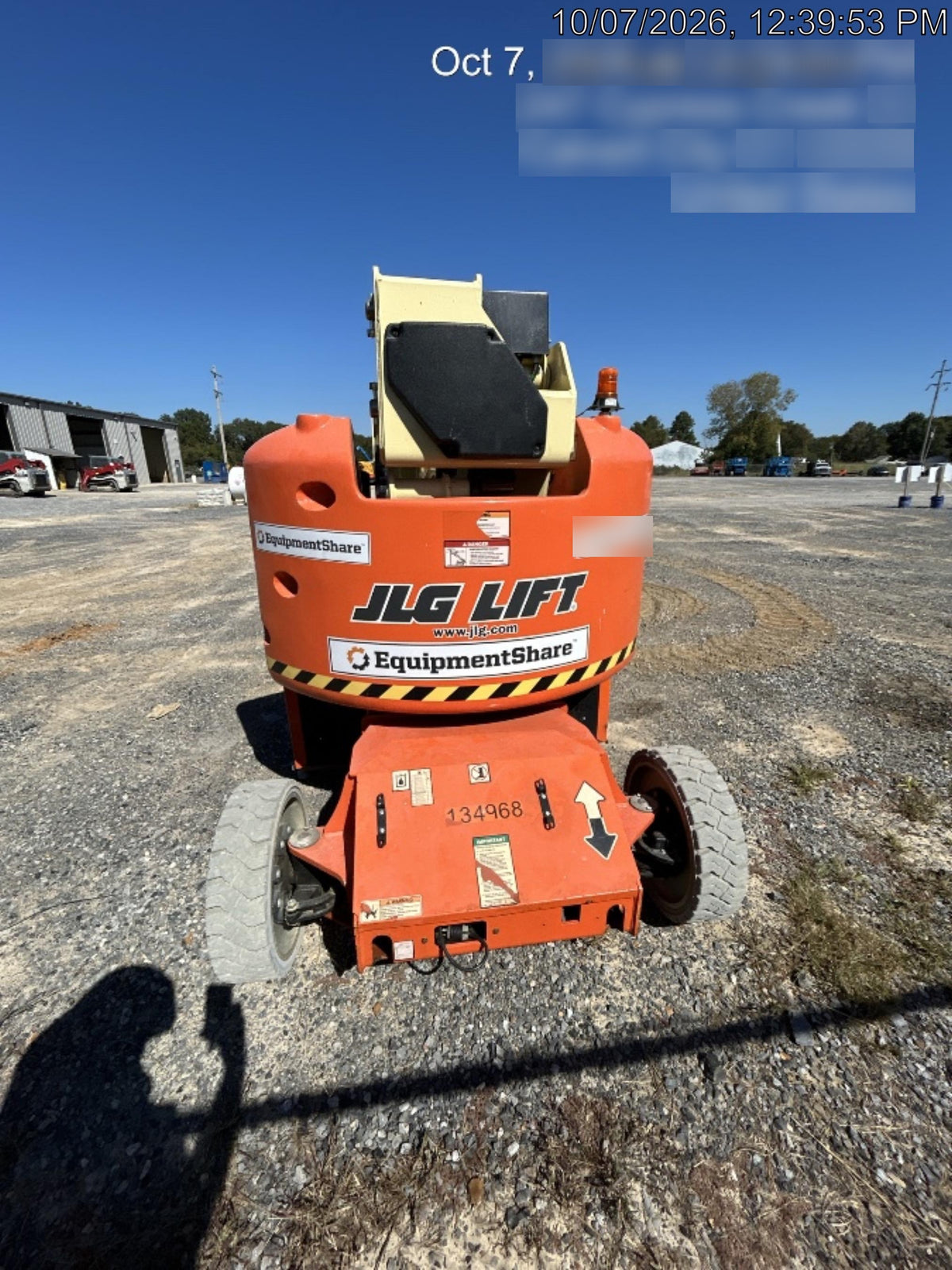 2021 JLG E400AJP Narrow