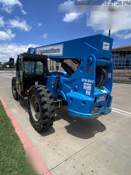 2023 GENIE GTH-844