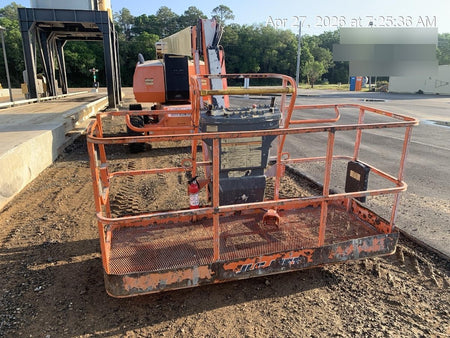 2019 JLG 800AJ