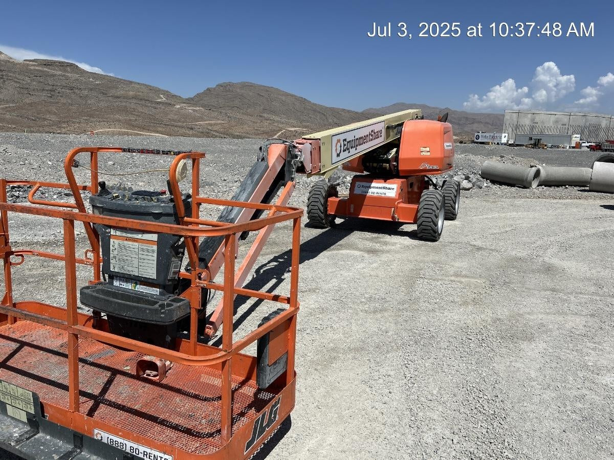 2021 JLG 660SJ