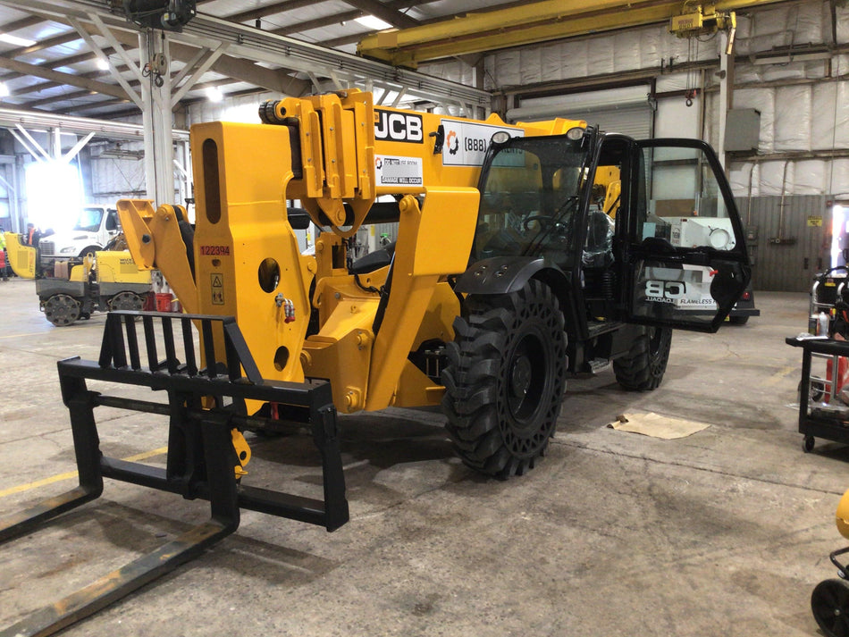 2021 JCB 512-56