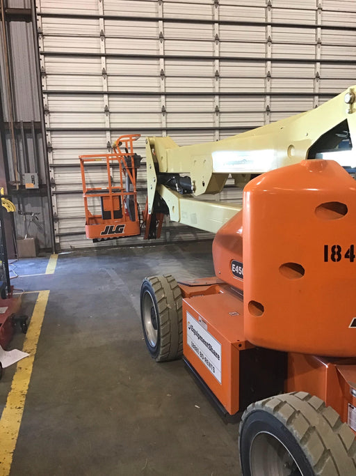 2019 JLG E450AJ