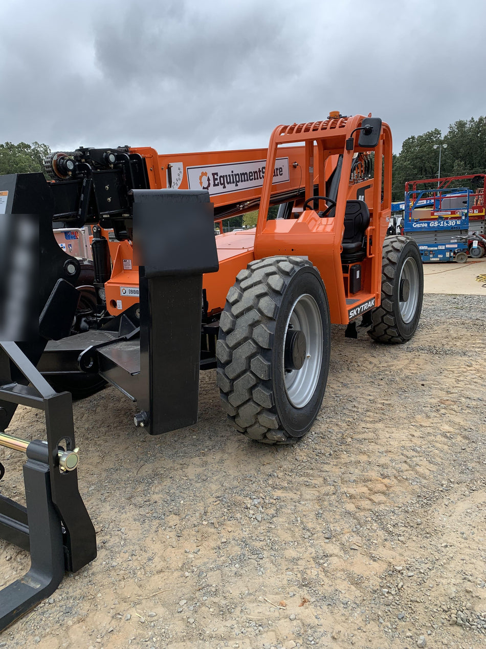 2021 SKYTRAK 10054