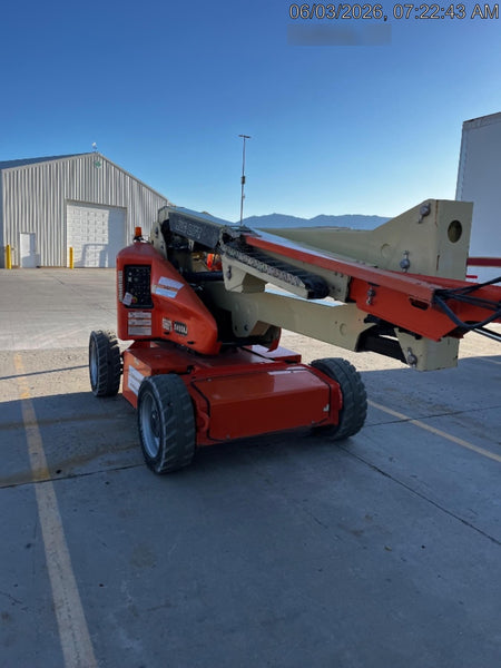 2019 JLG E450AJ