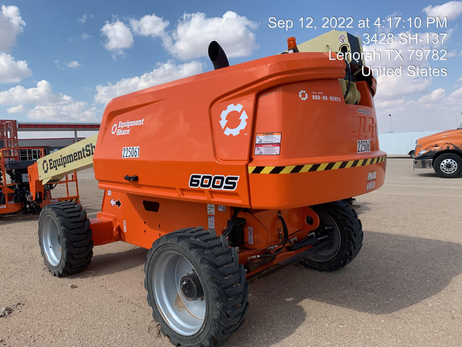 2022 JLG 600S
