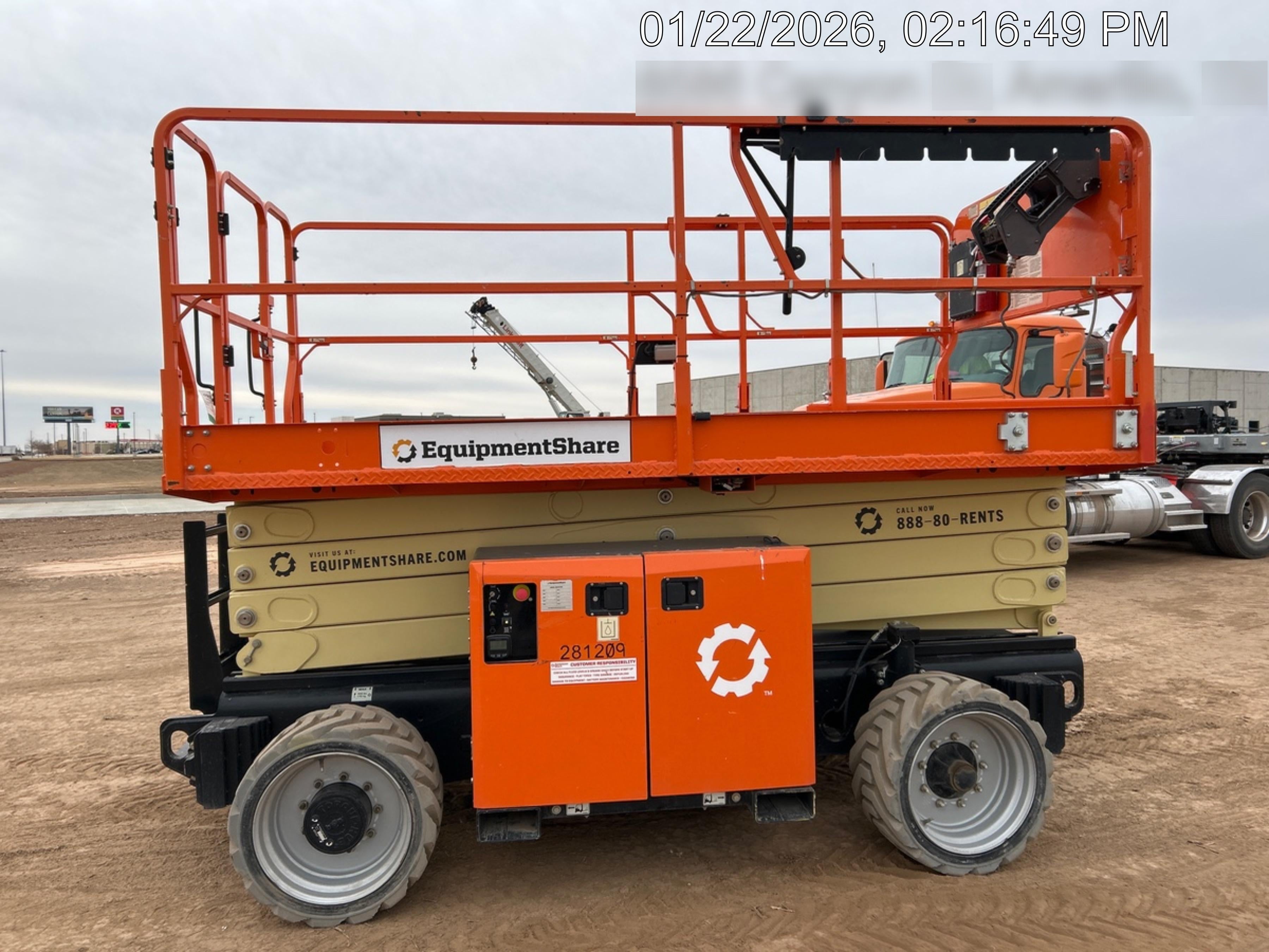 2022 JLG ERT4069