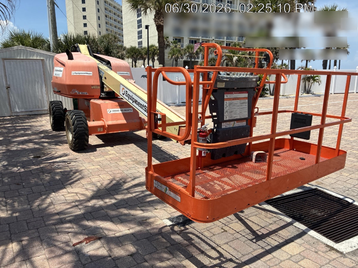2020 JLG 400S