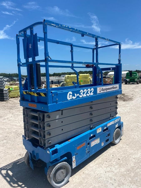 2022 GENIE GS-3232