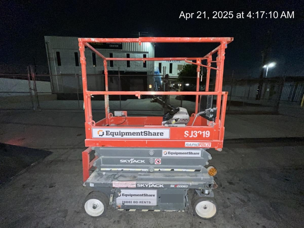 2023 SKYJACK SJ3219