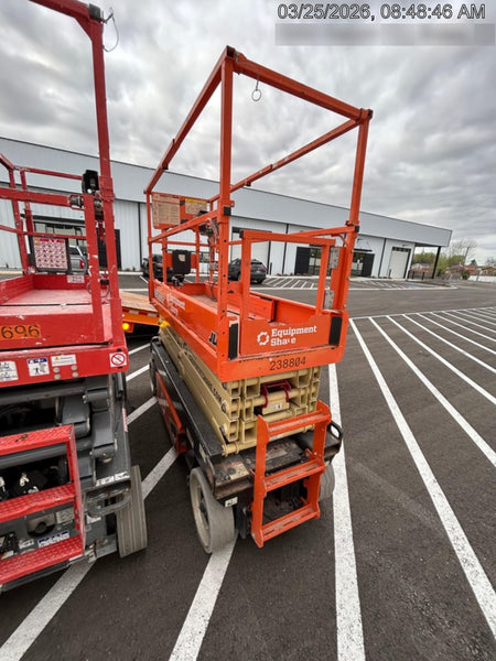 2022 JLG ES2632