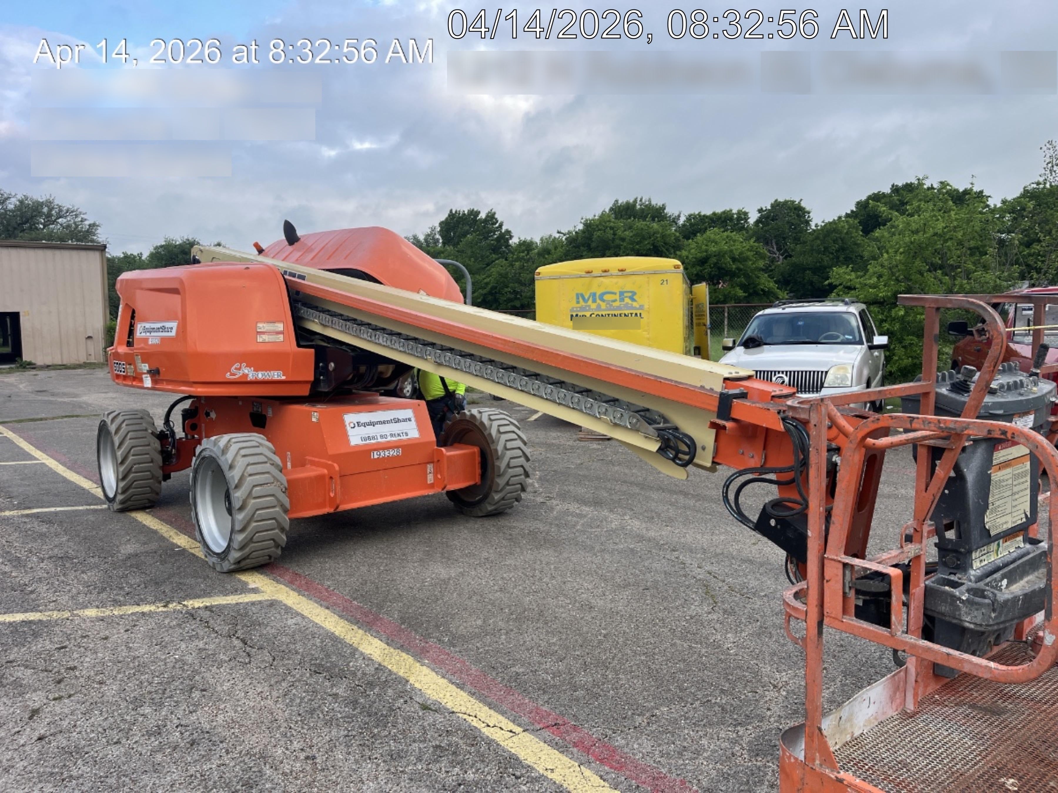 2021 JLG 600S