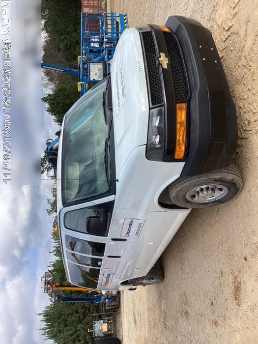 2023 CHEVROLET Express Van - Rental