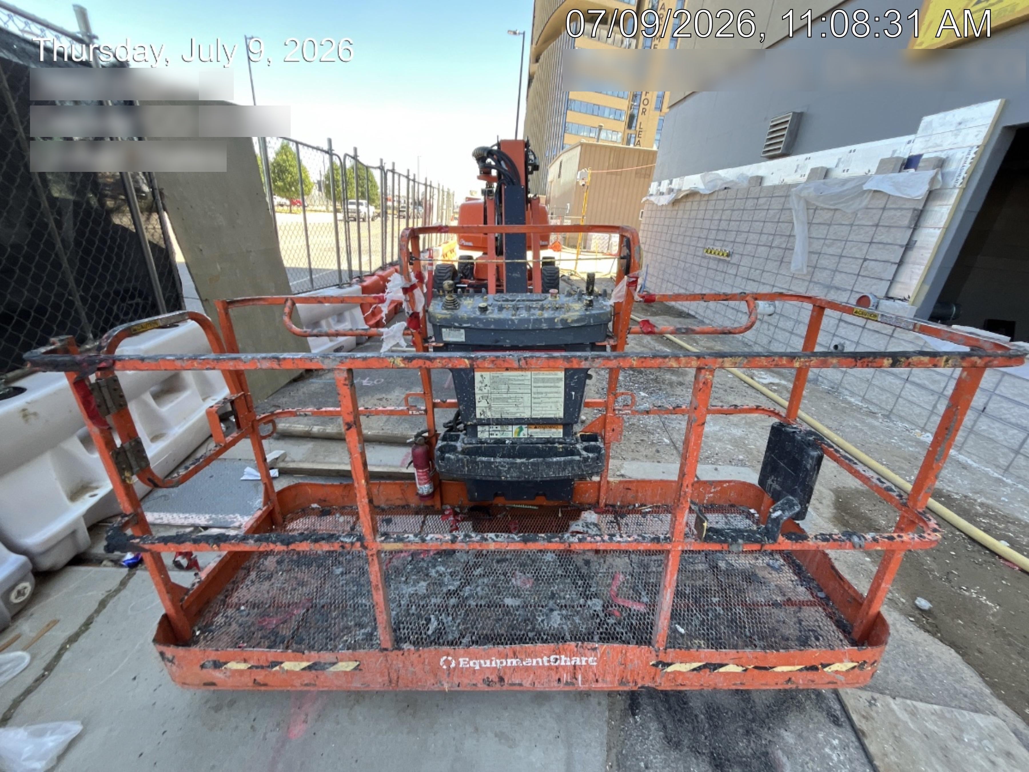 2022 JLG 660SJ