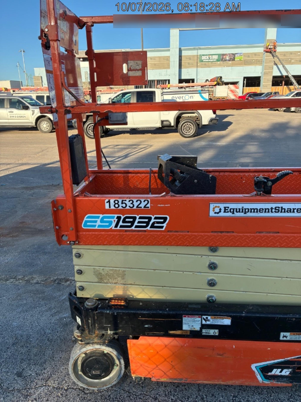 2021 JLG ES1932