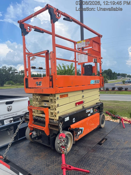2022 JLG ES1932