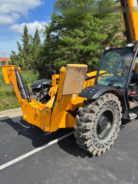 2020 JCB 510-56