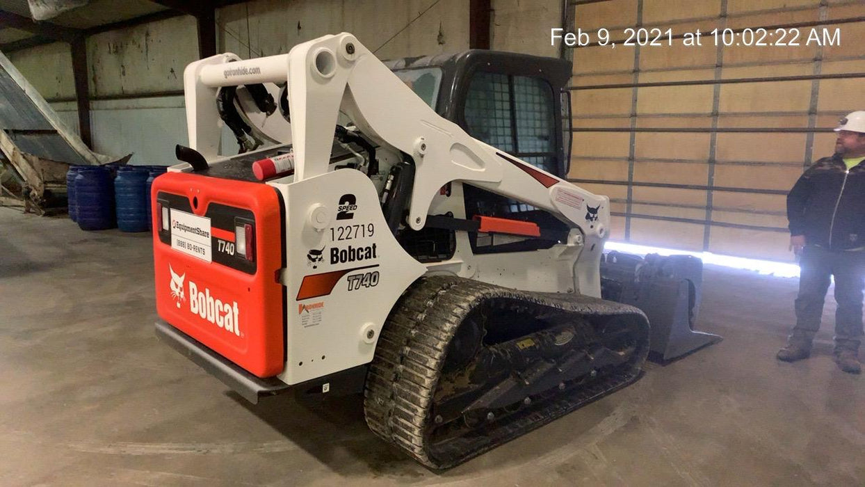 2020 Bobcat T740 74Hp T4, Cab/Heat/Air, Selectable Joystick Controls, Aux Hydraulics, Backup Alarm, P29 Performance Package, Rubber Tracks, Auto Ride Control, Reversing Fan, 7-Pin Attachment Control Kit