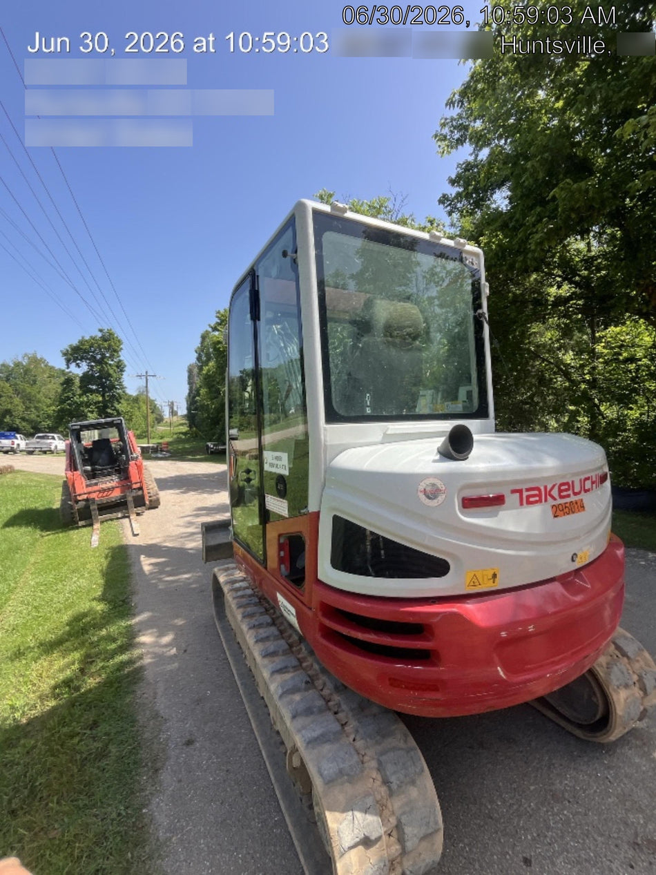 2023 TAKEUCHI TB250-2CR