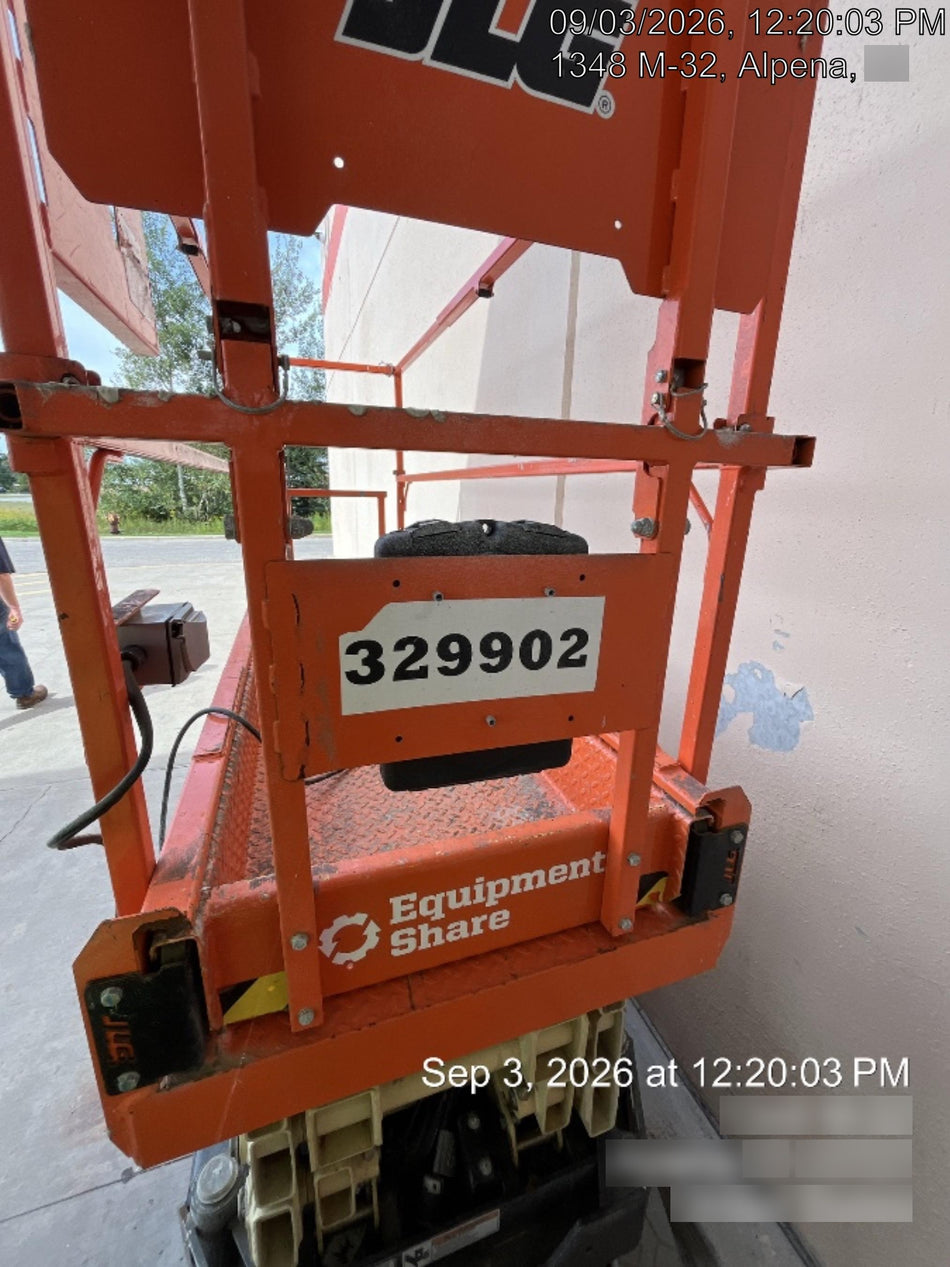 2023 JLG ES2632