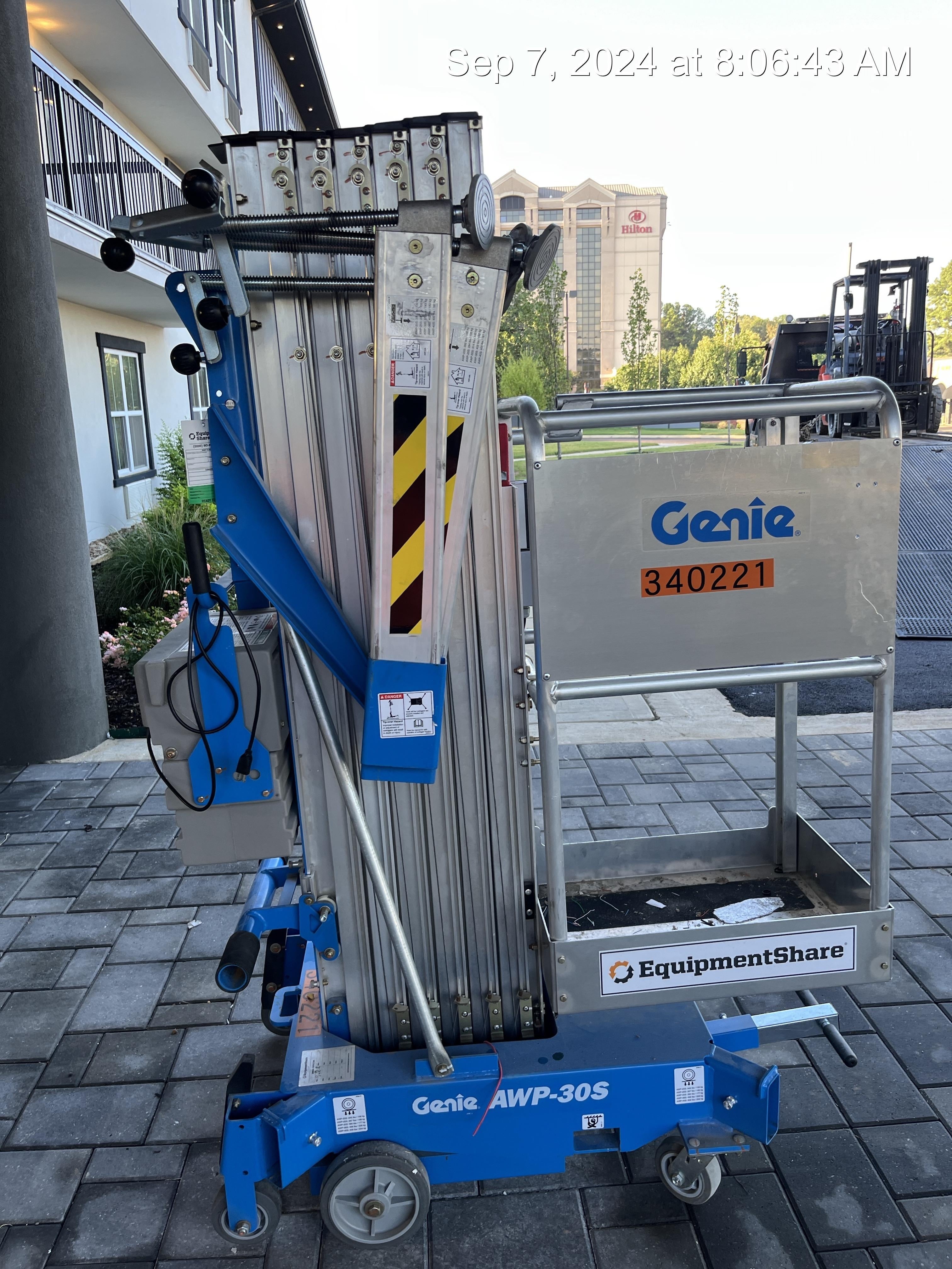 2023 GENIE AWP-30S DC