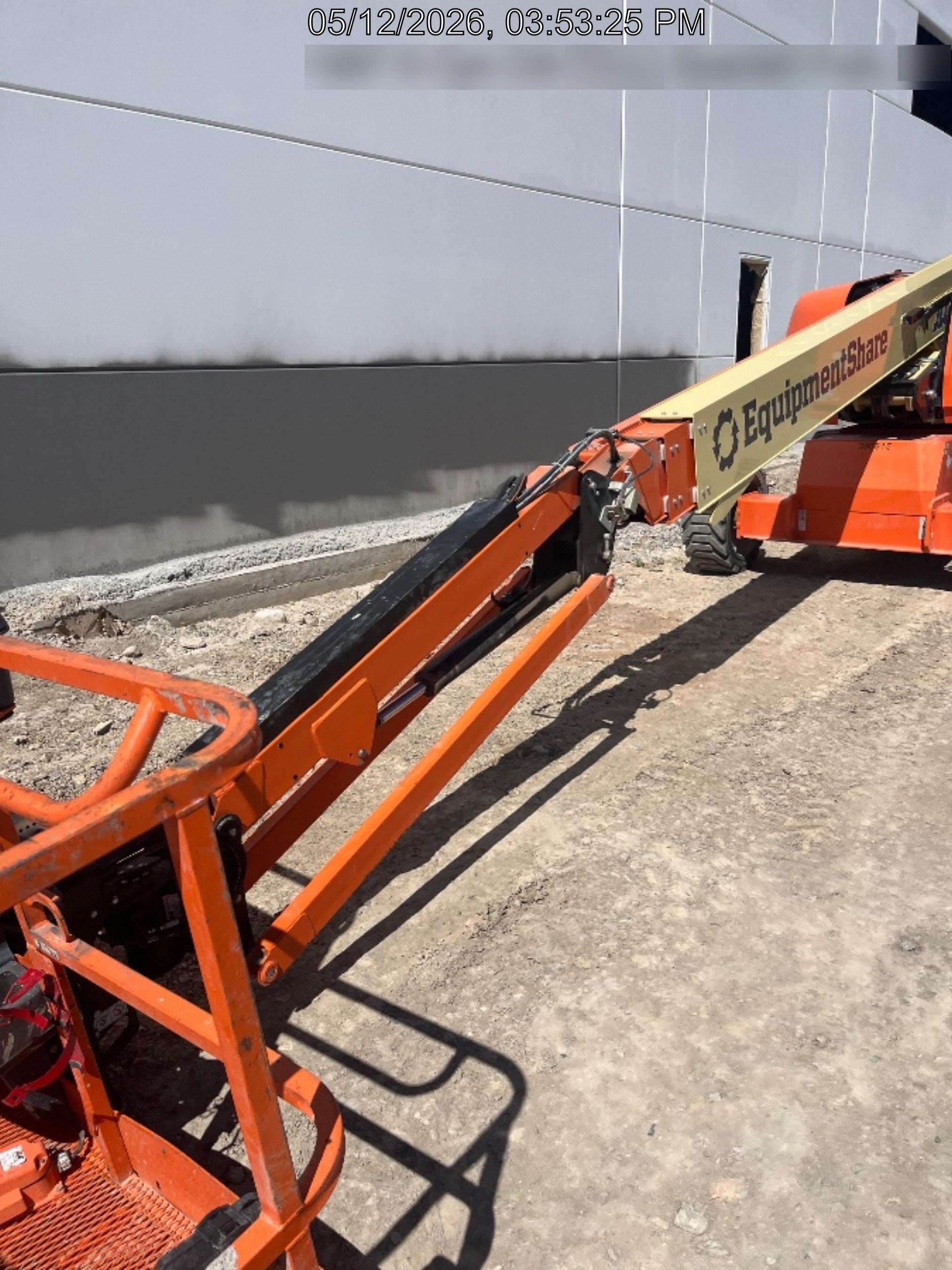 2023 JLG 660SJ