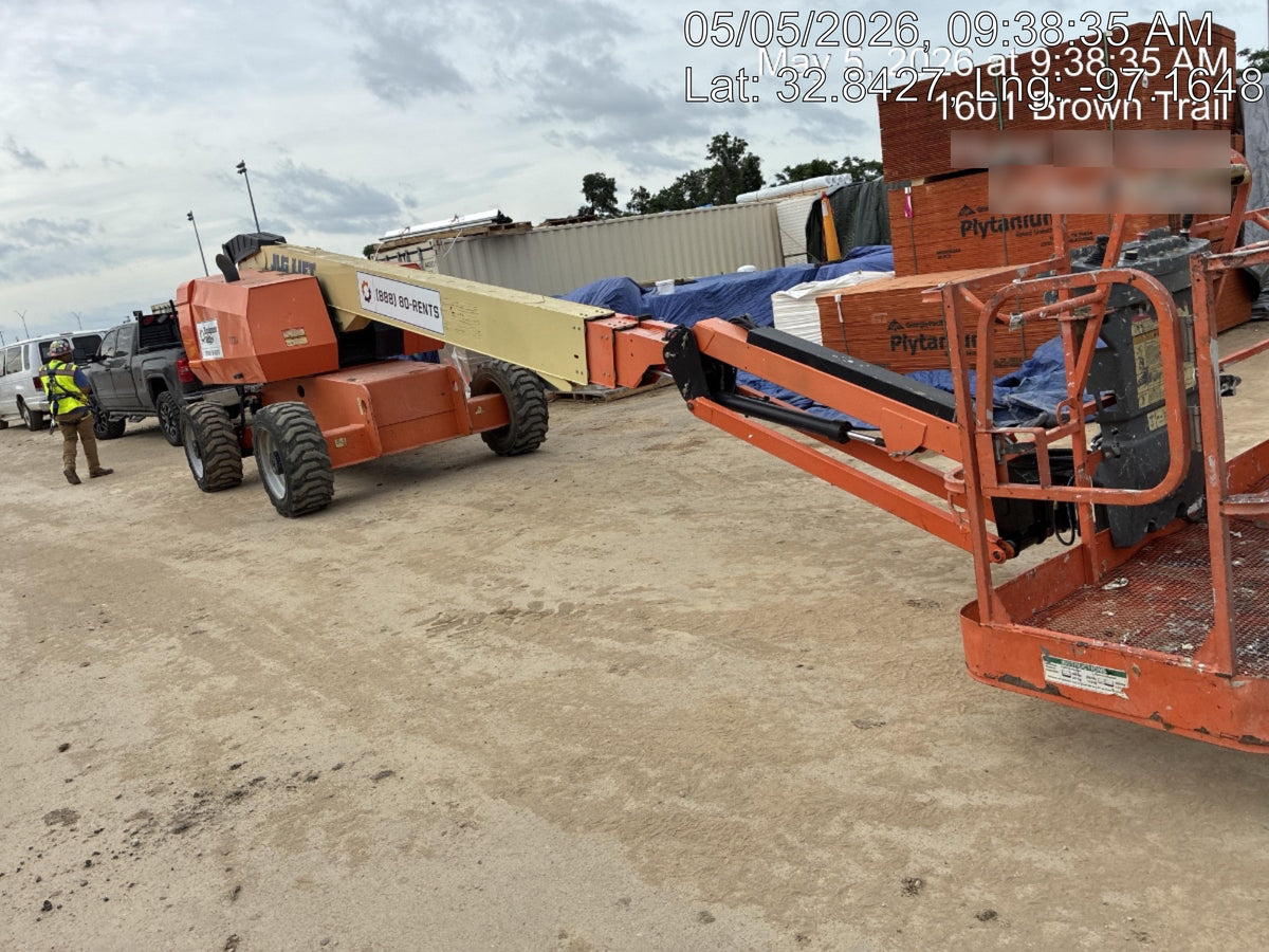 2016 JLG 660SJ