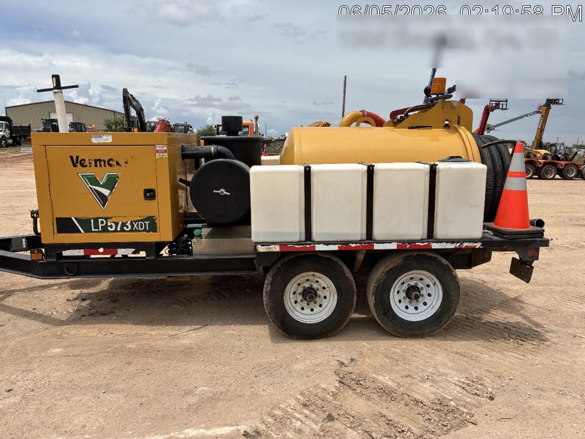 2023 Vac-Tron LP573XDT T4 Koehler Diesel Engine, 500 Gallon Debris Tank, x2 100 Gallon Water Tanks