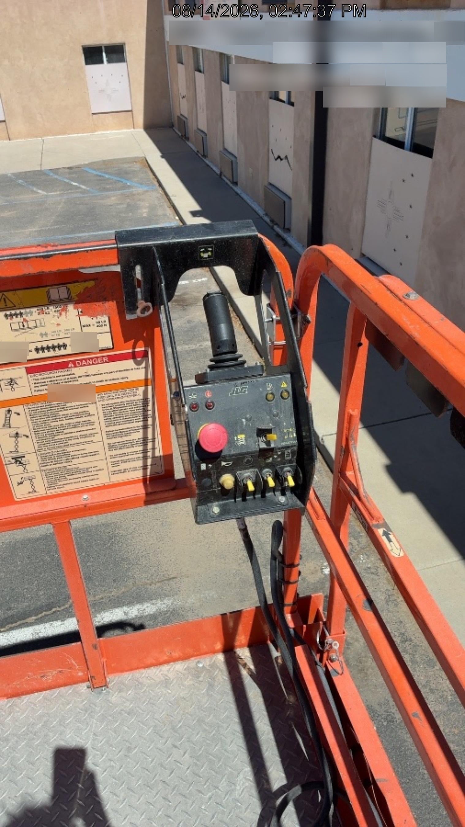 2023 JLG RT4394