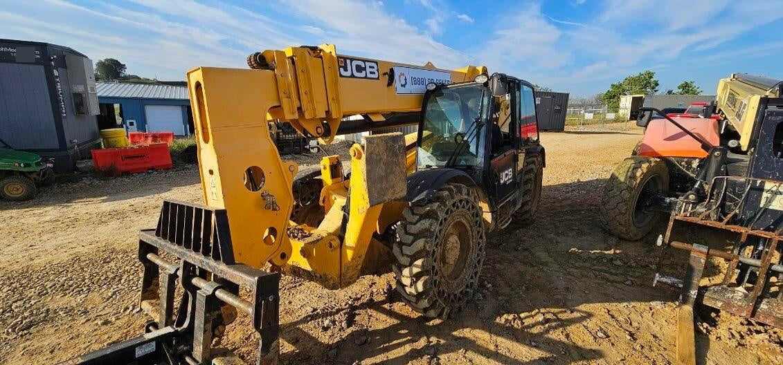 2020 JCB 510-56