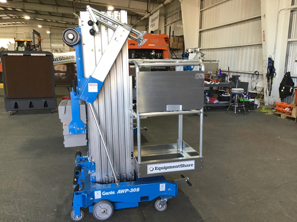 2019 GENIE AWP-30S