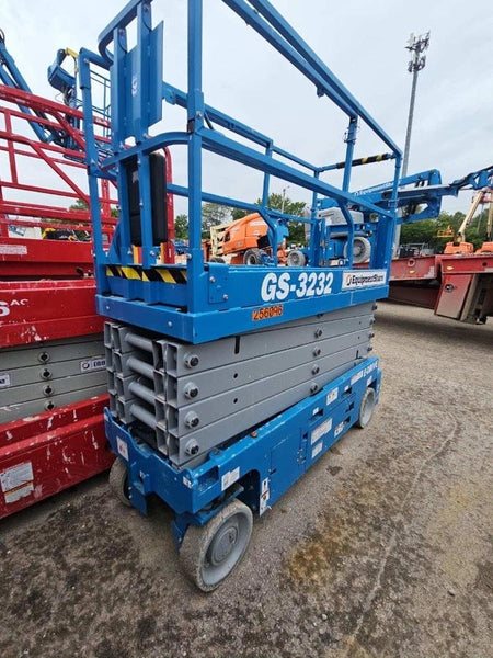 2022 GENIE GS-3232