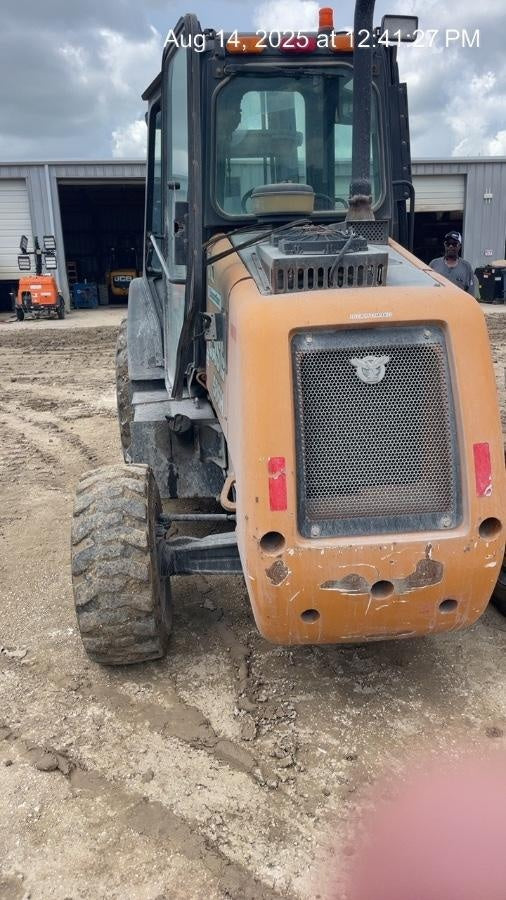 2021 CASE 586H
