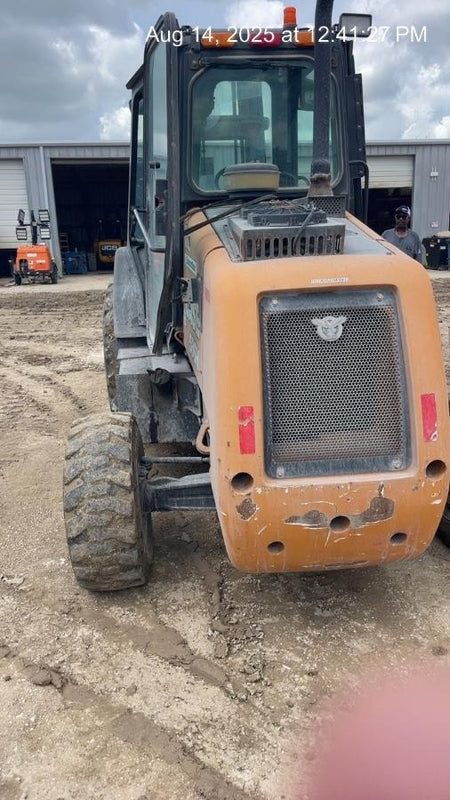2021 CASE 586H
