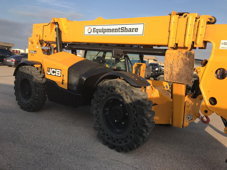 2019 JCB 510-56 JCB 510-56 Telehandler 74 HP w/CAB/HVAC, Beacon, Worklights, Aux Hydraulics, Solid Tires, 72" Carriage/Forks