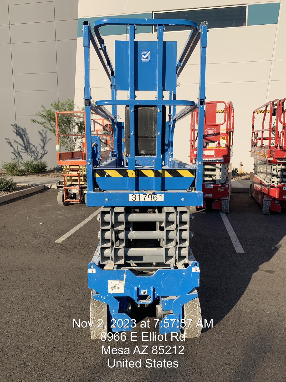 2023 GENIE GS-2632