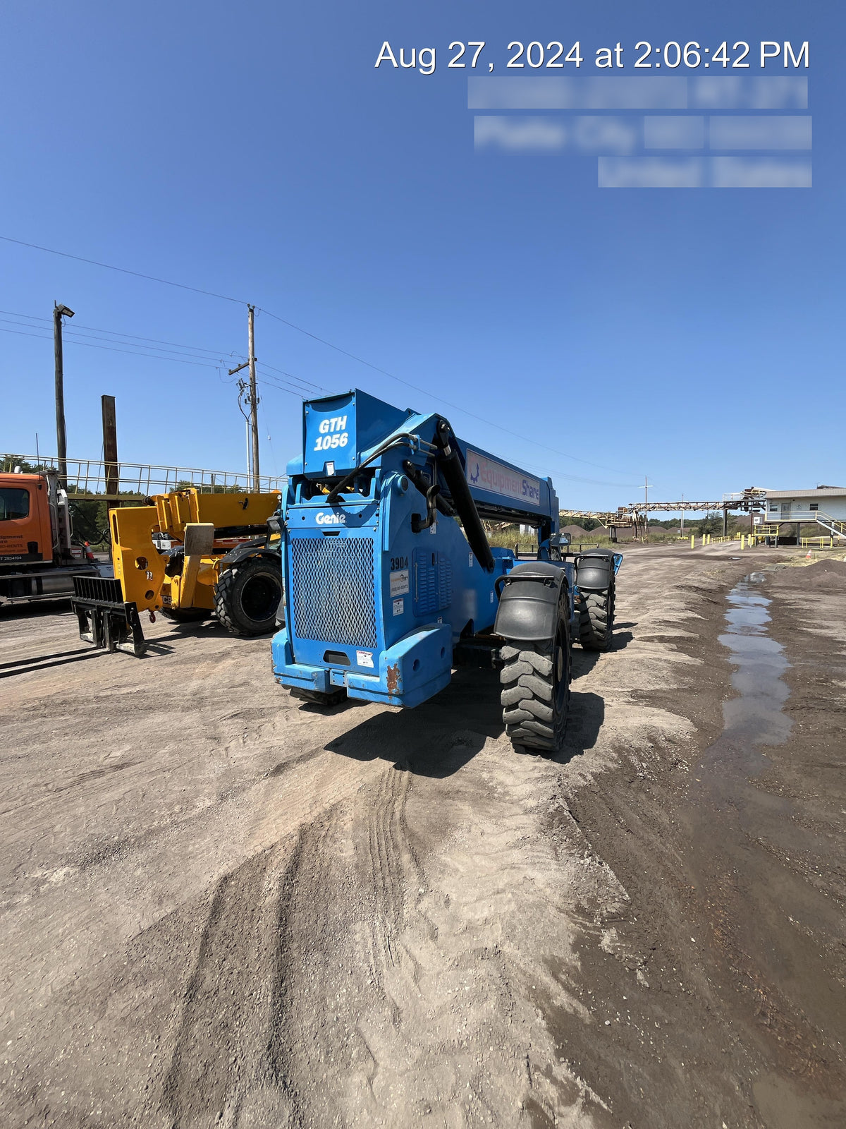 2017 GENIE GTH-1056