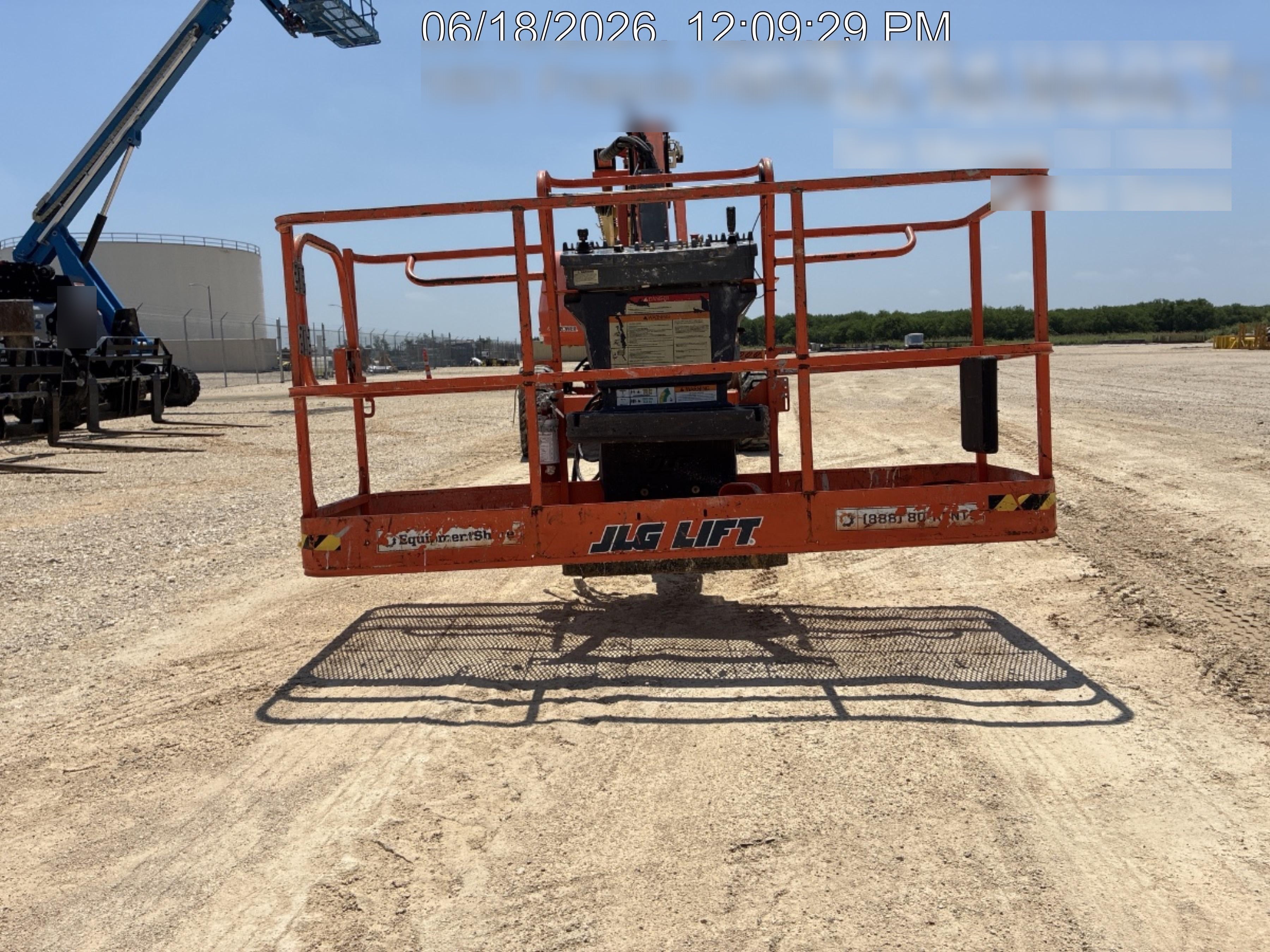 2021 JLG 660SJ