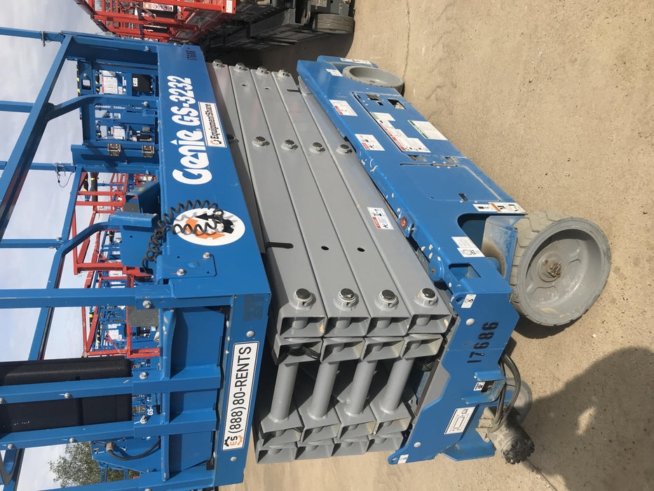 2018 Genie GS-3232 GS-3232 w/Folding rails, Half height swing gate